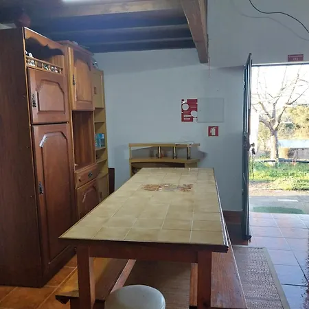 Casa Das Eiras Do Ferro, Rua Lage De Bica Nyaraló